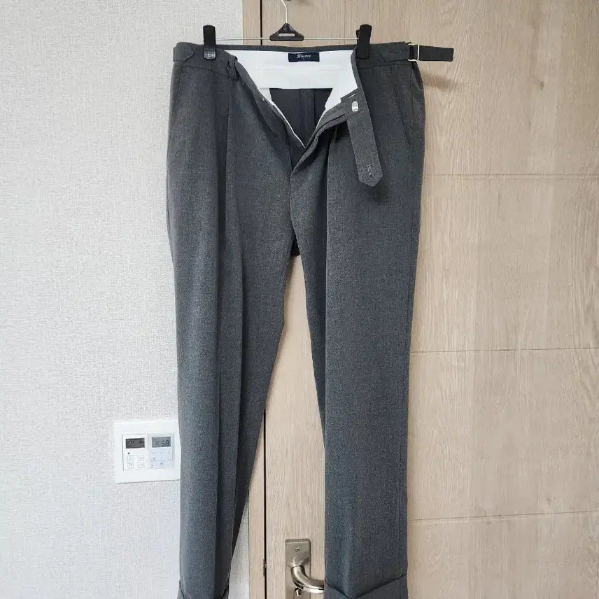 [BUNJANG] Lacone Side Adjuster Slacks / 라콘 슬랙스(사이드어드저스터)