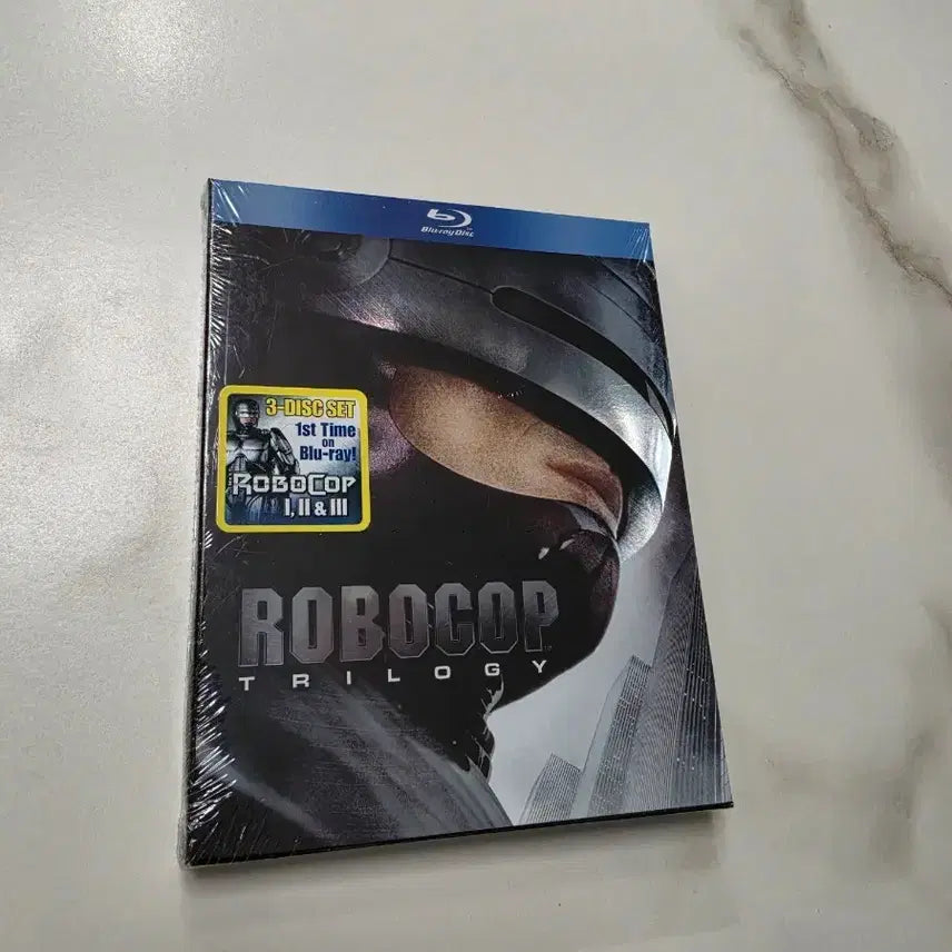 [BUNJANG] RoboCop Trilogy 3-Disc Blu-ray Set / 로보캅 1,2,3 트릴로지 3디스크 블루레이 세트