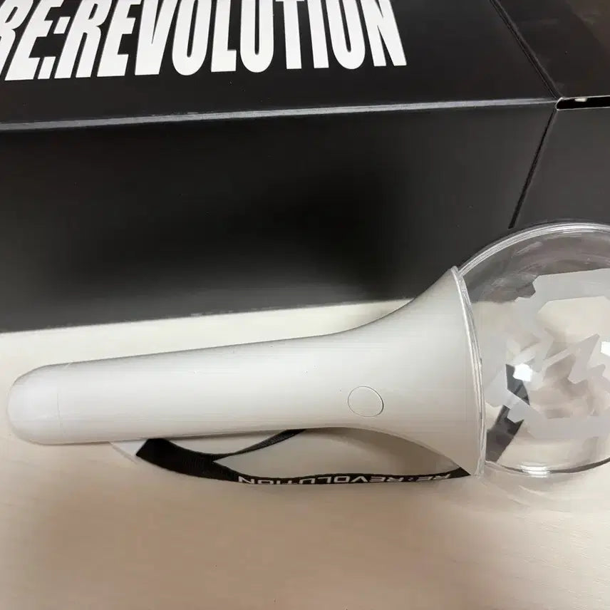 [BUNJANG] Lee Revolution Lightstick / 리레볼루션 응원봉 판매