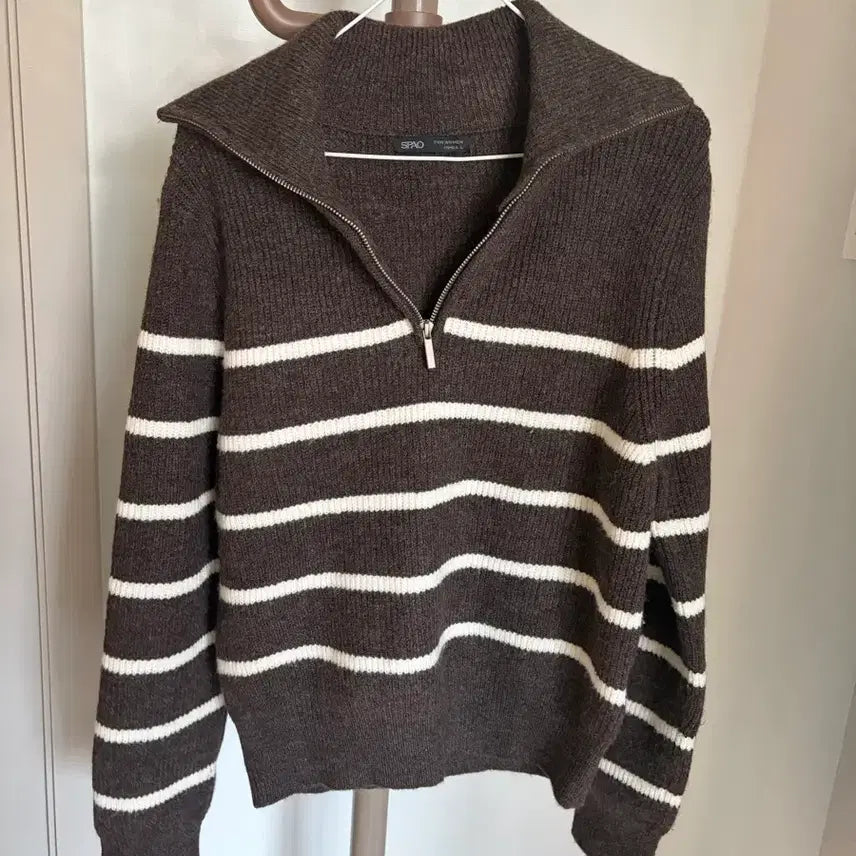 [BUNJANG] Spao Brown Knit Stripe Half-Zip Sweater / 스파오 브라운 니트 스트라이프 단가라 반집업