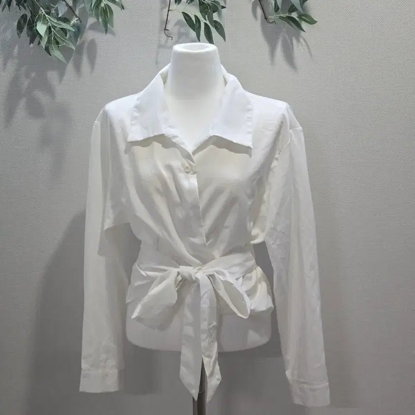 [BUNJANG] Ribbon Wrap Blouse / 리본 랩 블라우스