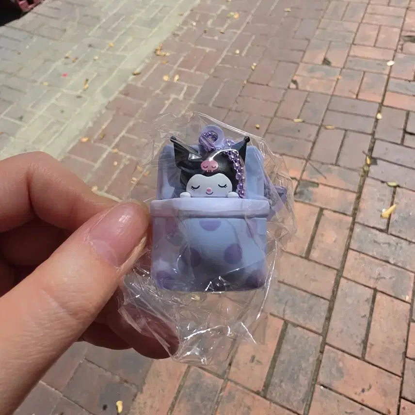 [BUNJANG] Sleeping Kuromi Keychain / 잠자는 쿠로미 키링