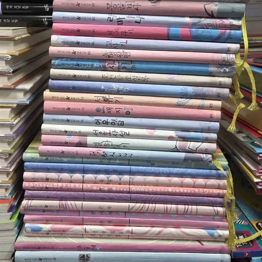 [BUNJANG] Joyful Classics Spring Tree Ungjin Book 31-Volume Set Children's Used Books / 즐거운 고전 새봄나무 웅진다책 31권 세트 어린이책 중고책