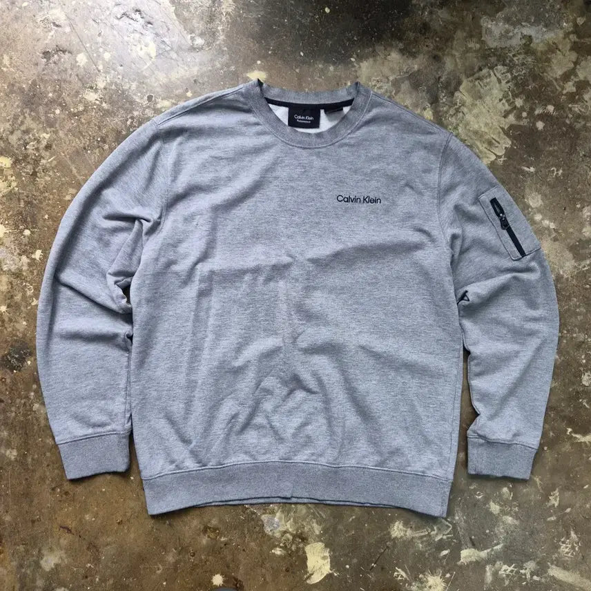 [BUNJANG] Calvin Klein Crewneck Sweatshirt / 110) 캘빈클라인 맨투맨티 셔츠 맨투맨티 스웻셔츠