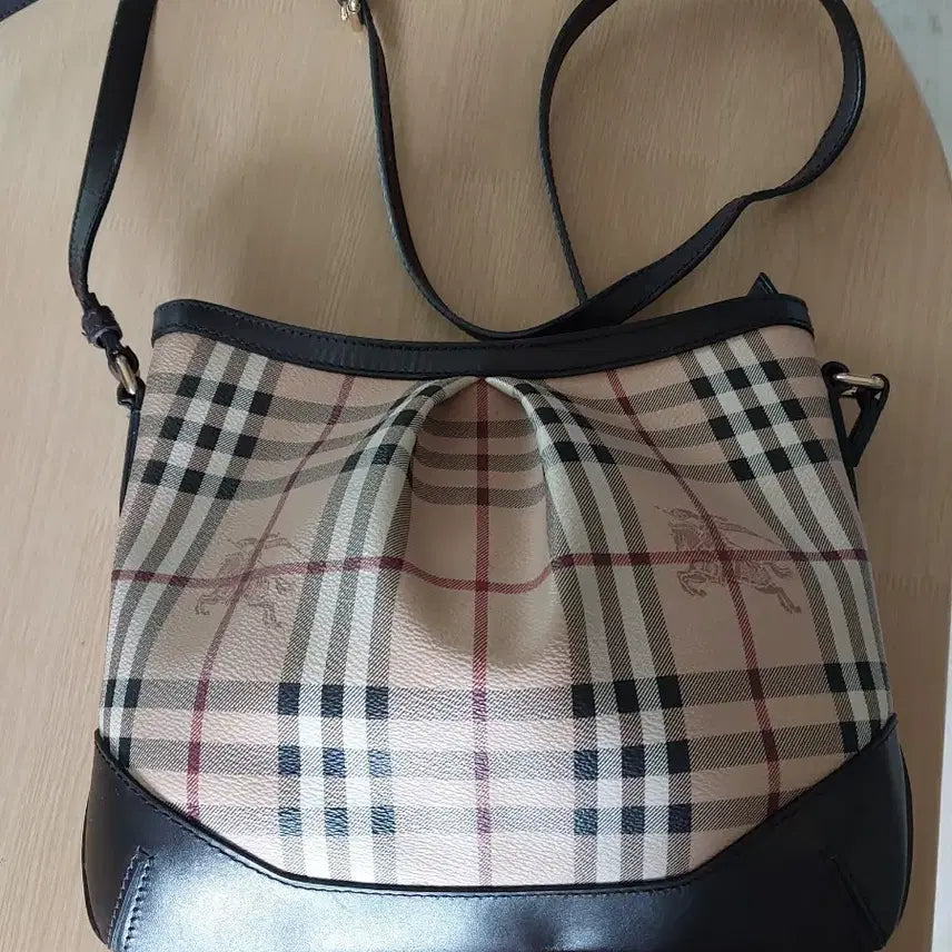 [BUNJANG] Burberry Check Crossbody Bag / 버버리 체크 크로스백