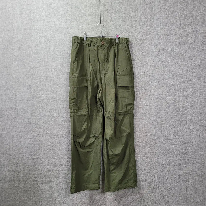 [BUNJANG] Khaki Cargo Pants (Size 34) / ㄹ897 카키 카고팬츠 34