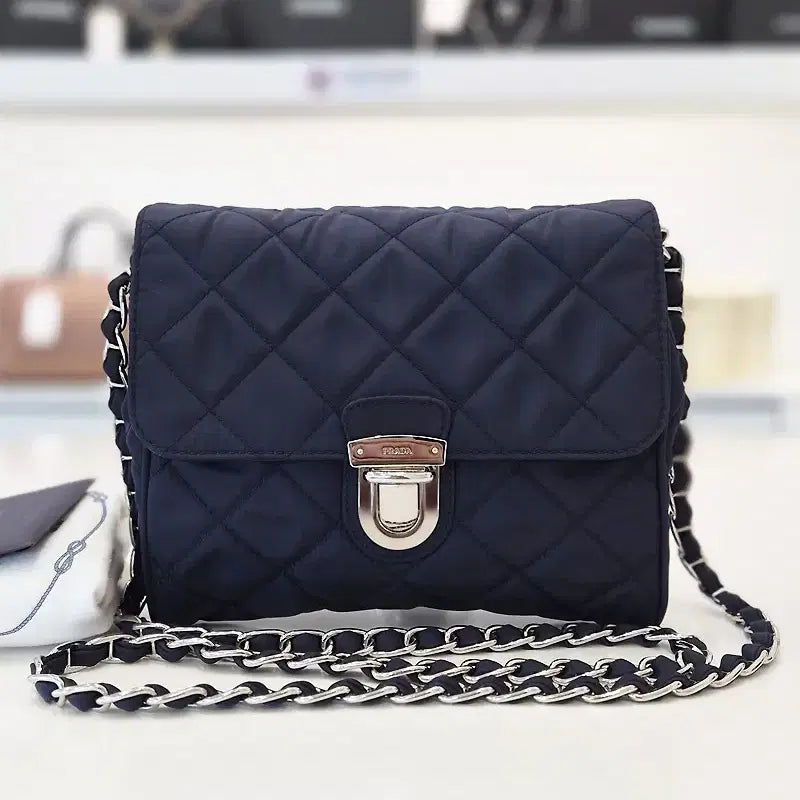 [BUNJANG] Prada Tessuto Impuntu Chain Shoulder Bag Navy / 프라다 테수토 임푼투 체인 숄더백 네이비 1BD623