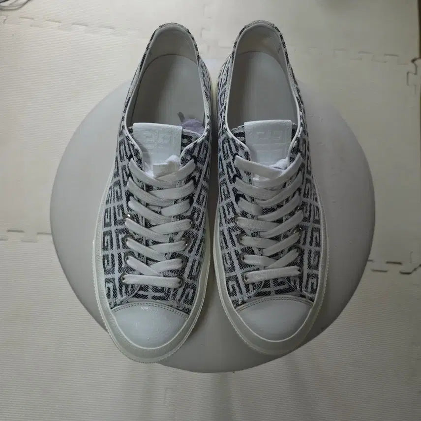 [BUNJANG] Givenchy Men's Sneakers / 지방시 (정품)