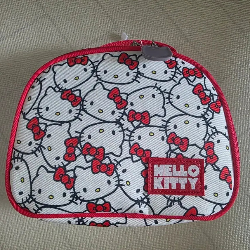[BUNJANG] Hello Kitty Pouch / 헬로키티 파우치