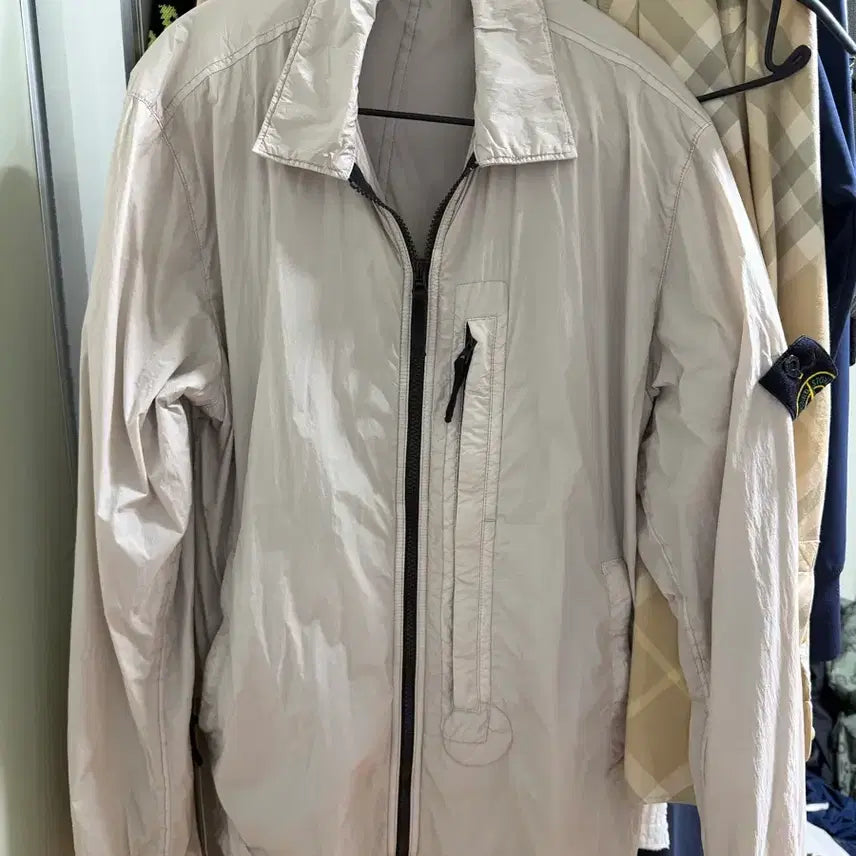 [BUNJANG] Stone Island Windbreaker Beige / 스톤아일랜드 바람막이 베이지