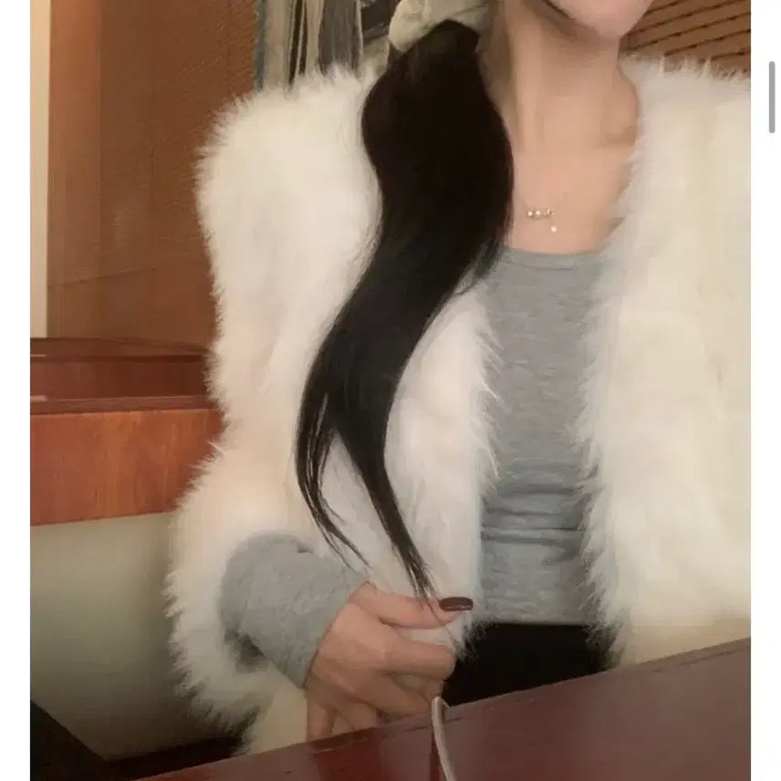 [BUNJANG] White Faux Fur Jacket / 화이트 퍼 자켓