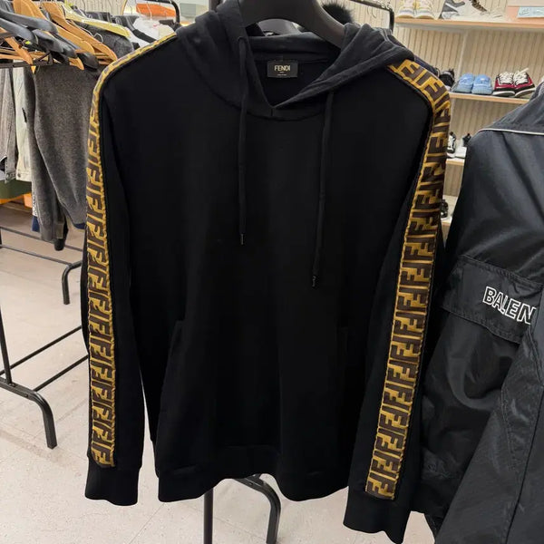 [BUNJANG] Fendi Multi-Logo Hoodie / 펜디 멀티로고 후드티