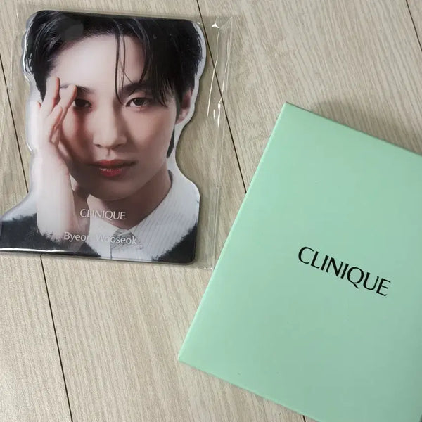 [BUNJANG] Byeon Woo Seok Clinique Mirror (Sealed) / 변우석 크리니크 거울 미개봉