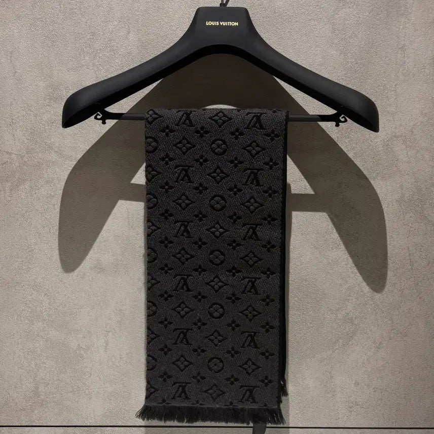 [BUNJANG] Louis Vuitton Monogram Classic Muffler / [정품/OS] 루이비통 모노그램 클래식 머플러