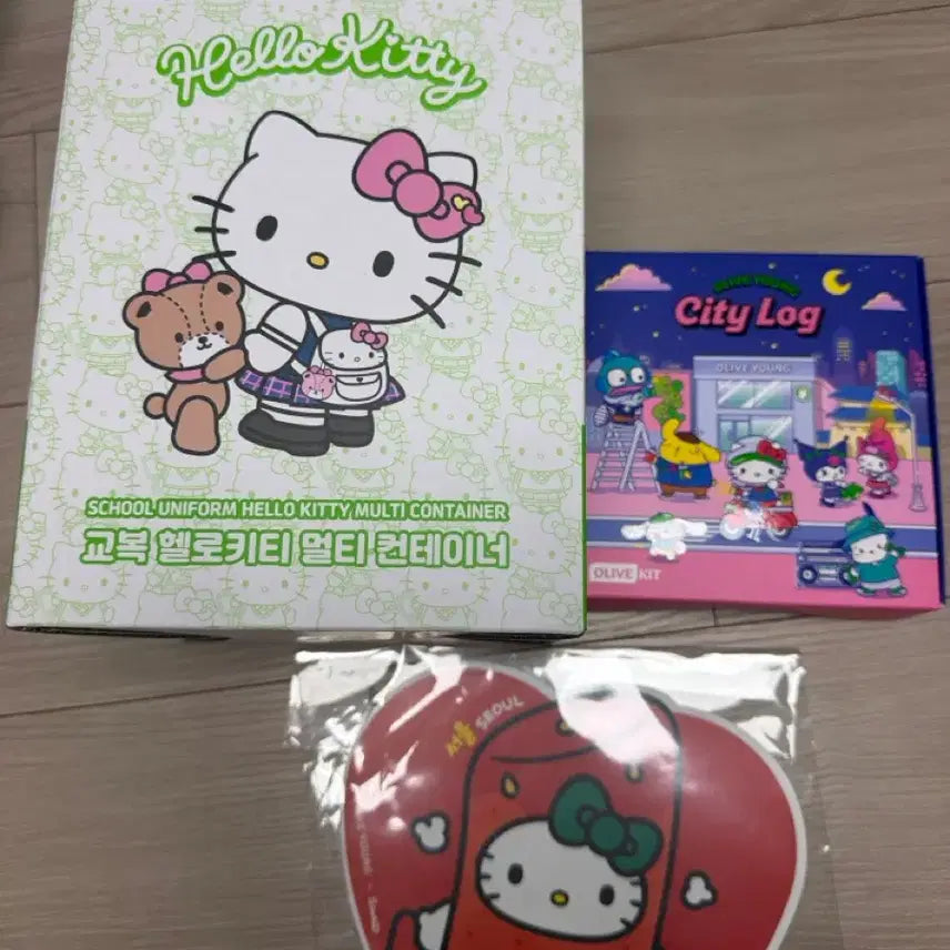 [BUNJANG] Hello Kitty Container, Kit, and Fan Bundle / 올리브영 키티 컨테이너,키트, 부채 일괄