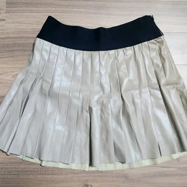 [BUNJANG] FootJoy Leather Pleated Skirt / 새상품 풋조이 가죽 플리츠 스커트