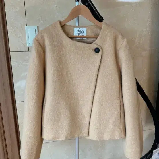 [BUNJANG] Grand Bloom Pretty Young Thing Short Jacket Beige / 새상품) 그랑블룸 프리티영띵 숏자켓 베이지 숏코트