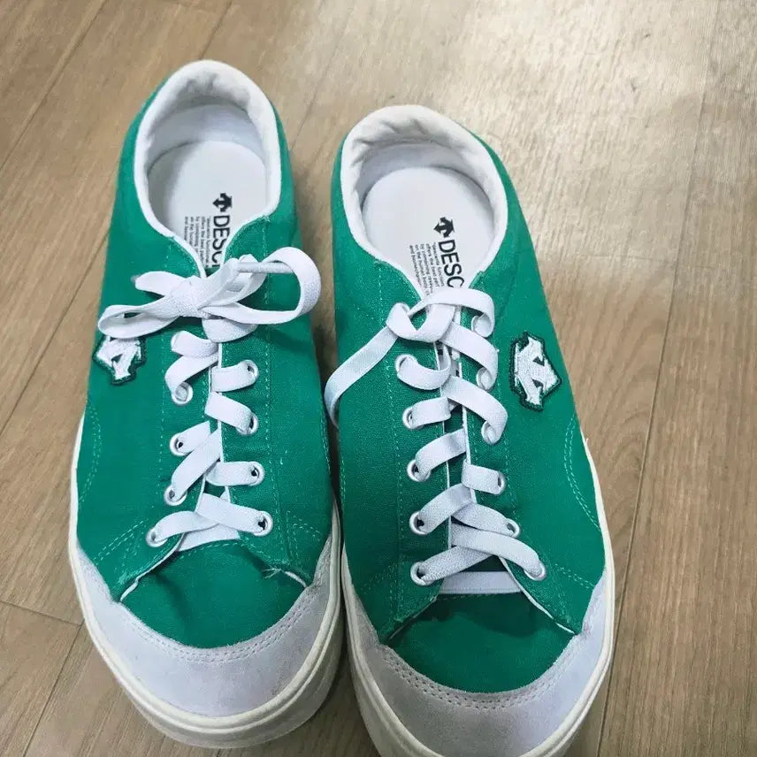 [BUNJANG] Descente Sneakers Green 250 / 데상트 스니커즈 그린250