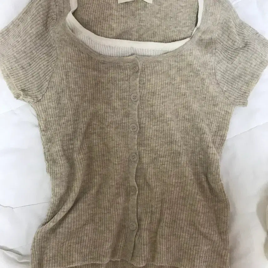 [BUNJANG] Knit Panel Short Sleeve T-Shirt / 니트 배색 반팔