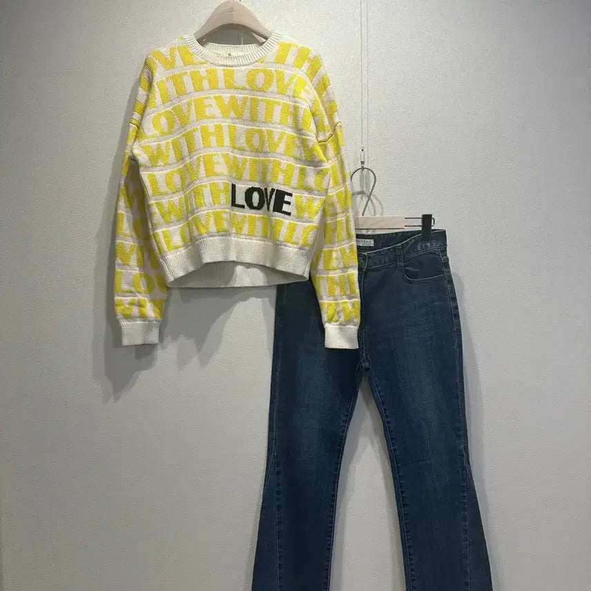 [BUNJANG] Maje Lettering Jacquard Sweater / 마쥬 레터링 자카드 스웨터