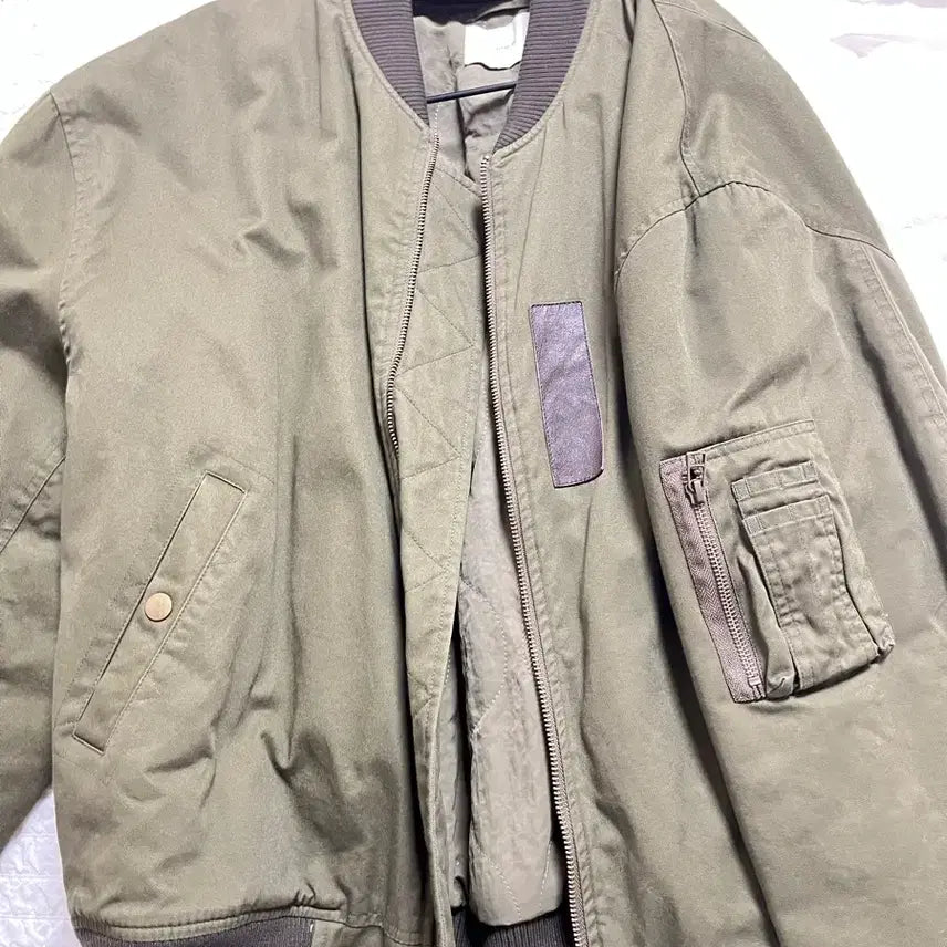 [BUNJANG] Our selves MA1 Flight Jacket Olive Size 3 / 아워셀브스 ma1 마원 올리브 3