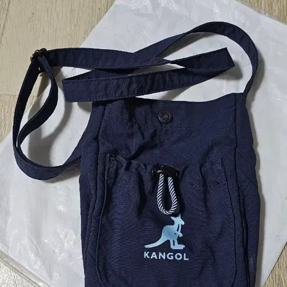 [BUNJANG] Kangol Navy Crossbody Bag / 캉골 크로스백 네이비