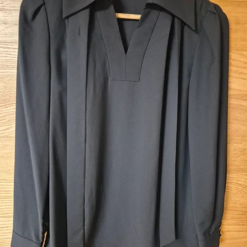 [BUNJANG] MOJO.S.FINE Black Blouse / 모조에스핀 블라우스 검정색