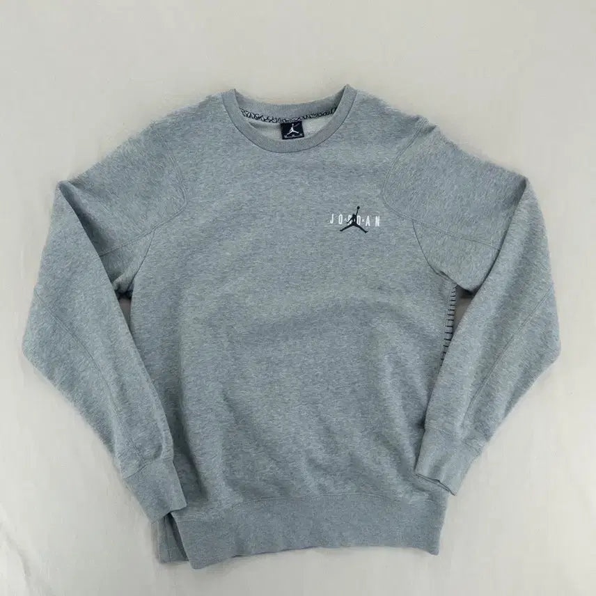 [BUNJANG] Zara Grey Textured Sweatshirt - Size M / 조던 그레이 봉제패턴 스웻셔츠 M