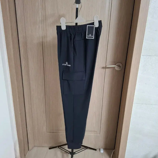 [BUNJANG] Stone Island Cargo Jogger Pants Black / 봄가을 건빵조거밴딩바지 블랙 95
