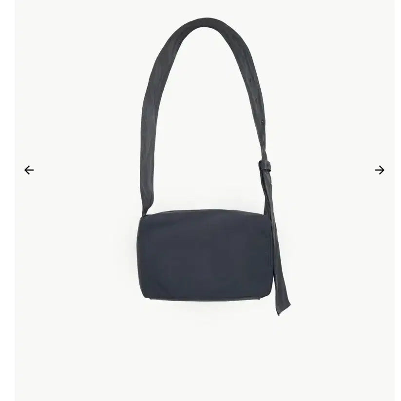 [BUNJANG] Amomento Square Shoulder Bag Black / 아모멘토 스퀘어 숄더백 블랙 라이즈 소희가방