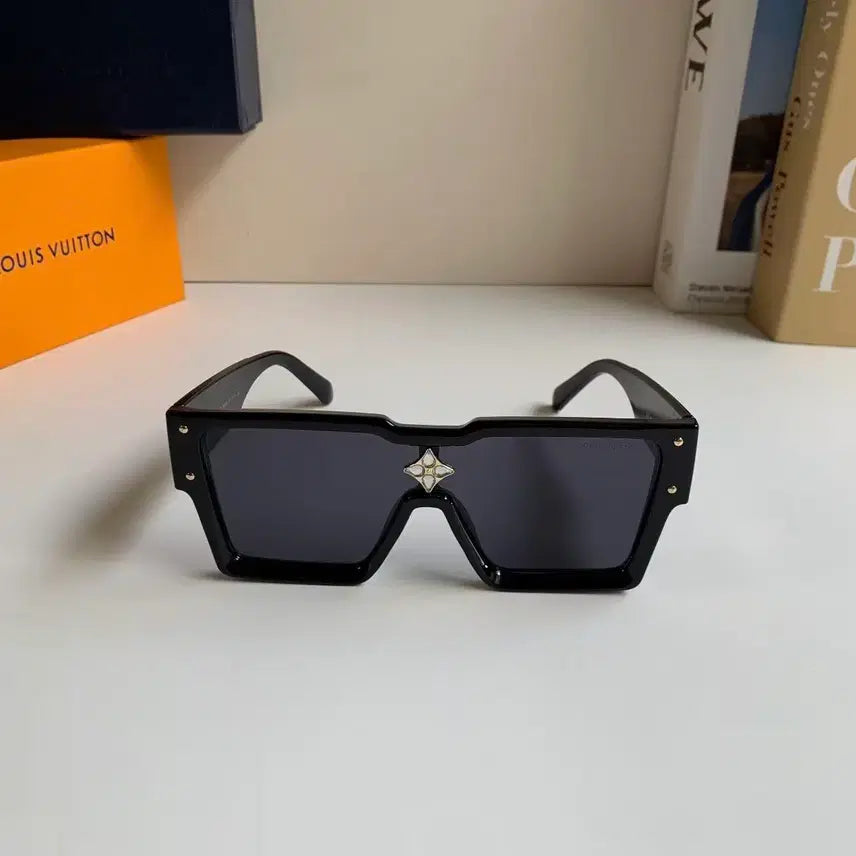 [BUNJANG] Louis Vuitton Cyclone Irregular Frame Sunglasses / 루이비통 사이클론 모던 럭셔리 불규칙 프레임 선글라스