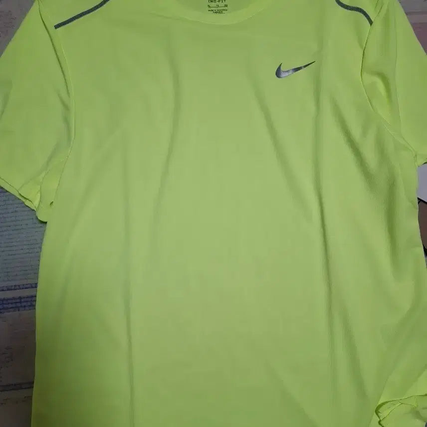 [BUNJANG] Nike Running Training T-Shirt / 나이키  런닝 트레이닝 티셔츠