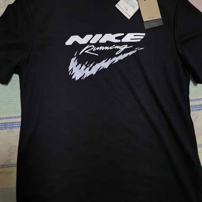 [BUNJANG] Nike Running Training T-Shirt / 나이키 런닝 트레이닝 티셔츠