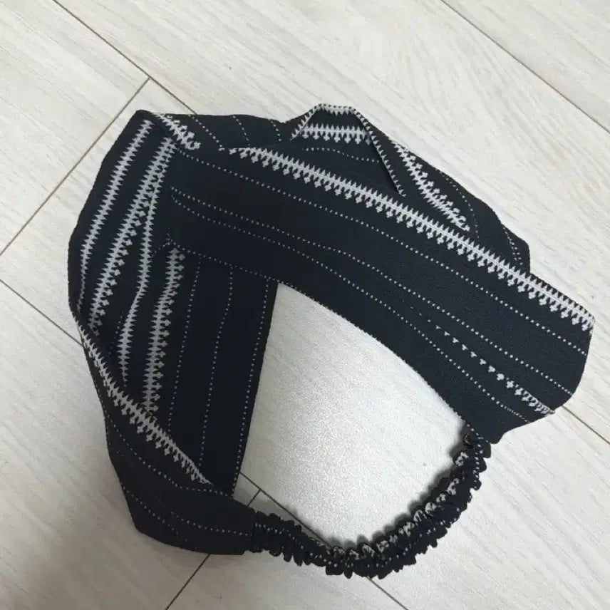[BUNJANG] Braided Headband / 두갈래 헤어밴드