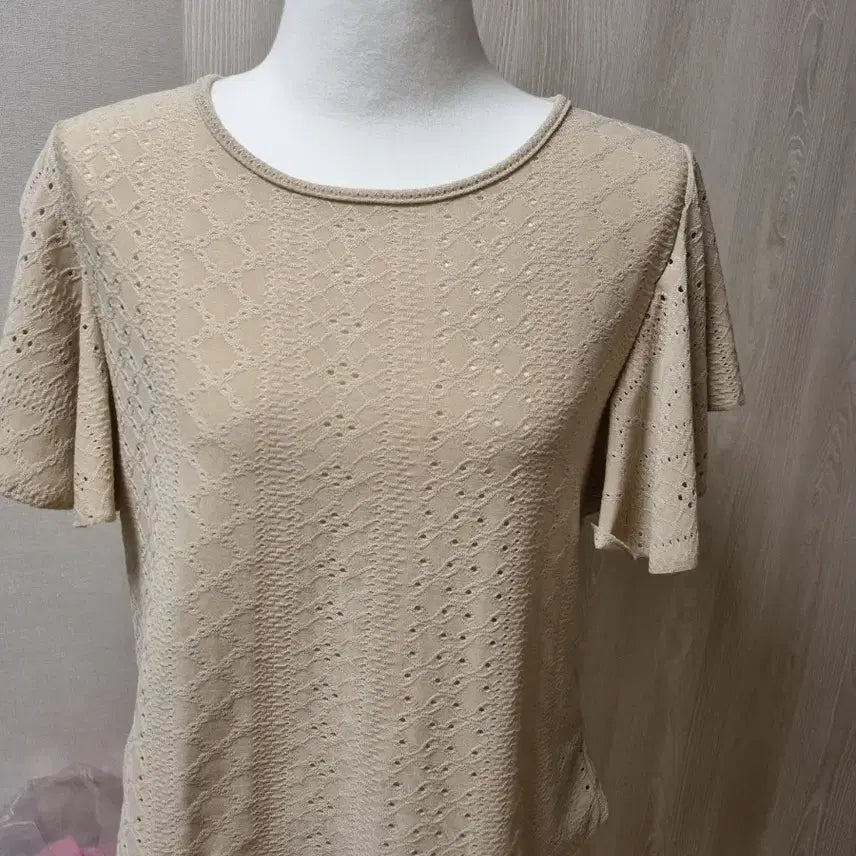 [BUNJANG] Beige Lace Blouse / 블라우스