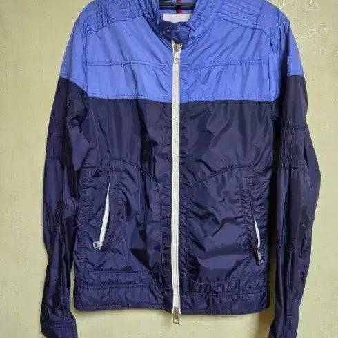 [BUNJANG] Moncler Windbreaker Jacket / 몽클레어 바람막이