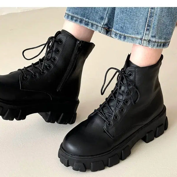 [BUNJANG] Black Walker 230 Black Boots / 블랙 워커 230 검정[택포가격]