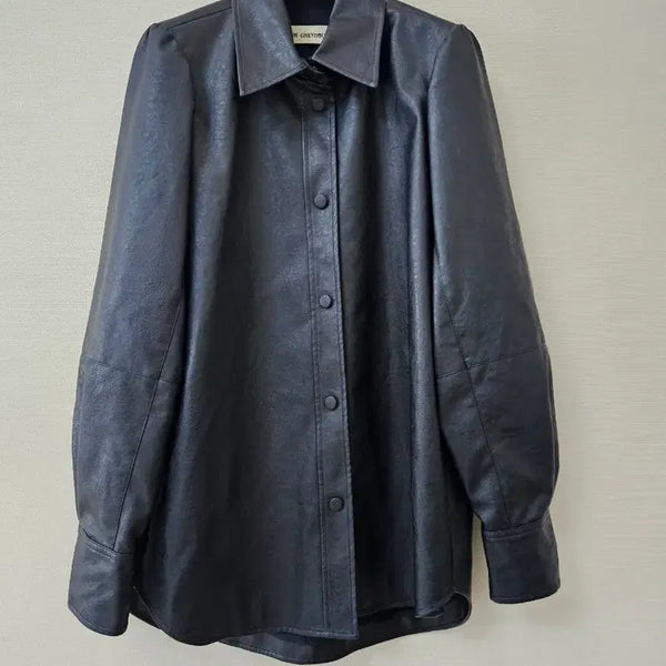 [BUNJANG] Thom Browne Faux Leather Shirt Jacket / 톰그레이하운드 폭스레더(Faux Leather)셔츠형 자켓