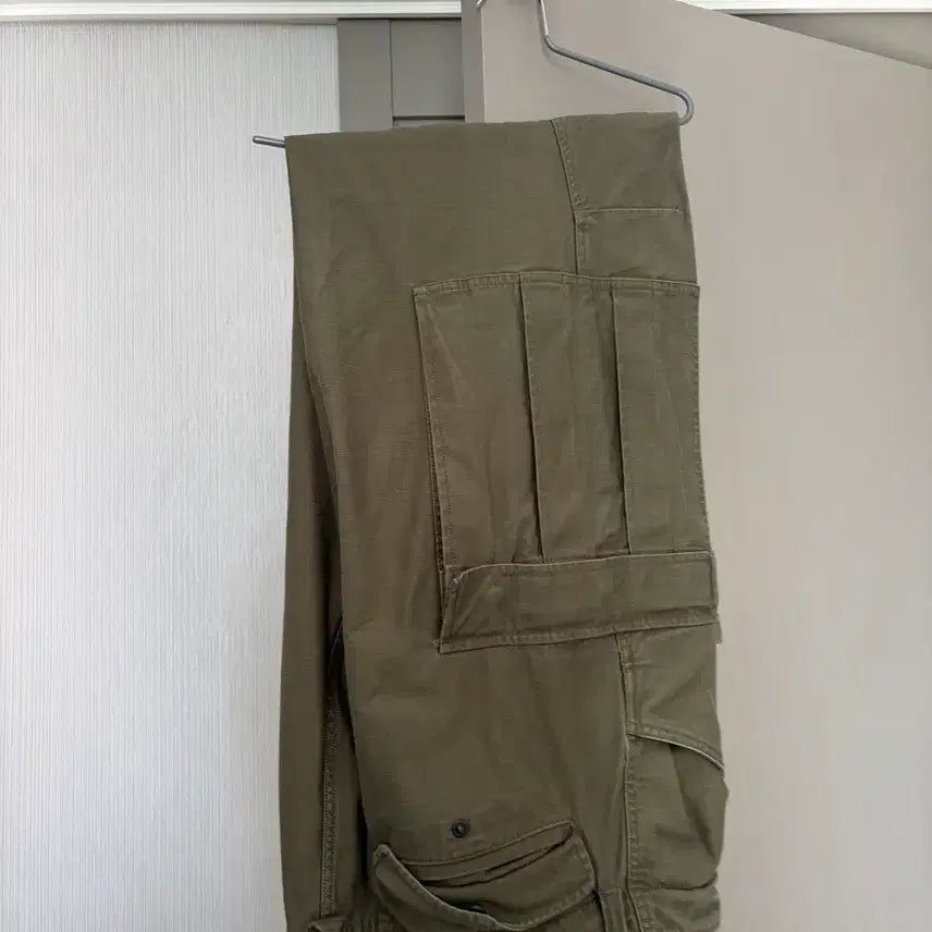 [BUNJANG] Roughside 23AW Cargo Pants Khaki Size 2 / 러프사이드[23aw]카고팬츠 / 카키 / 2사이즈