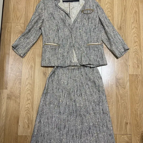 [BUNJANG] Prada Tweed Jacket and Skirt Set / 프라다 트위드 자켓 스커트 세트