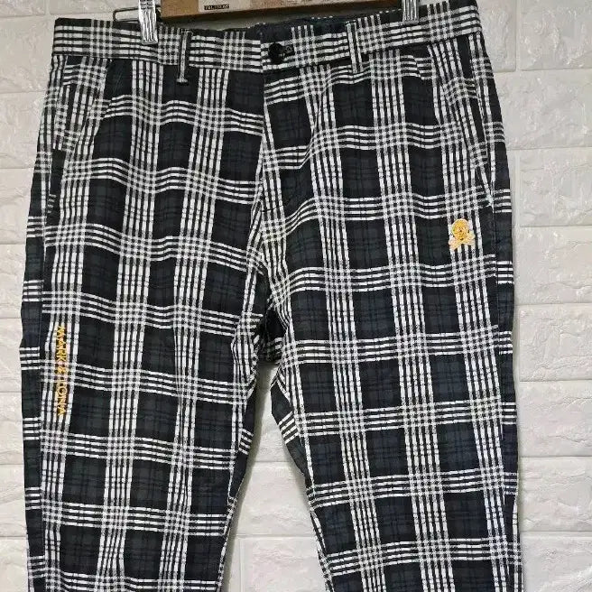 [BUNJANG] Mark &ロナ Cotton Spandex Check Golf Pants / 마크앤로나  면스판 체크 골프바지 34
