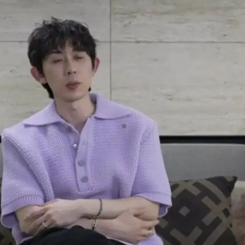 [BUNJANG] Recto Lilac Collar Knit / 렉토 오픈 칼라 니트 탑 라일락