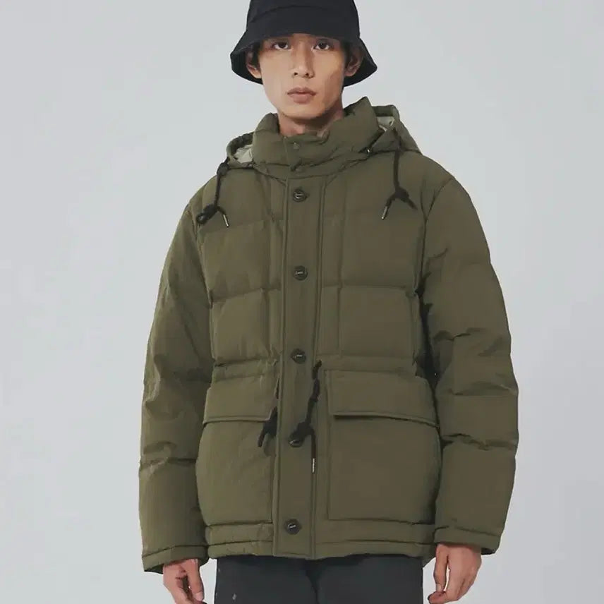 [BUNJANG] Uniform Bridge Karakoram Down Padding Jacket (Khaki, L) / 유니폼브릿지 카라코람 다운 패딩 새상품
