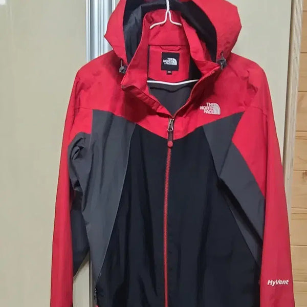 [BUNJANG] The North Face HyVent Windbreaker Red/Black / 노스페이스 바람막이 레드/블랙 HyVent:새거나같아요