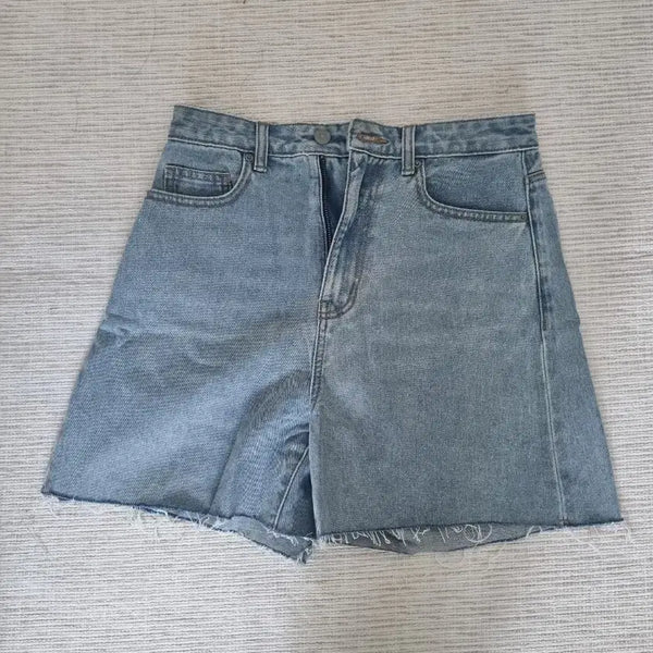 [BUNJANG] Musinsa Light Wash Denim Shorts / 무신사 연청 숏팬츠