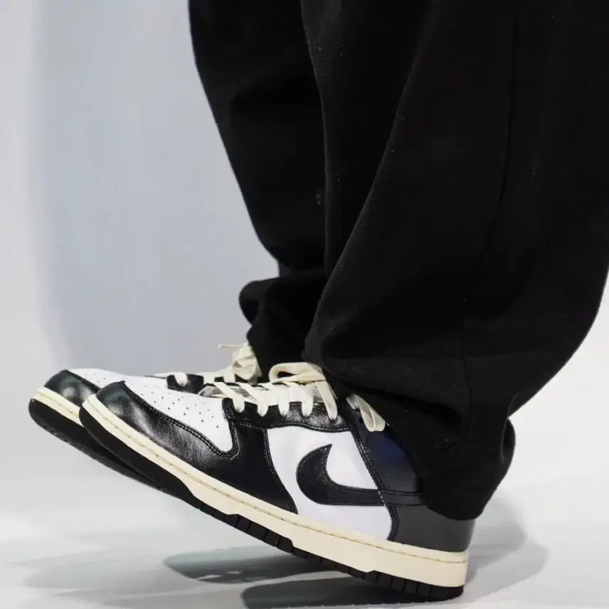 [BUNJANG] Nike Dunk Low Vintage Black and White / 나이키 빈티지 범고래 덩크 로우 블랙 앤 화이트 (W)290 m285