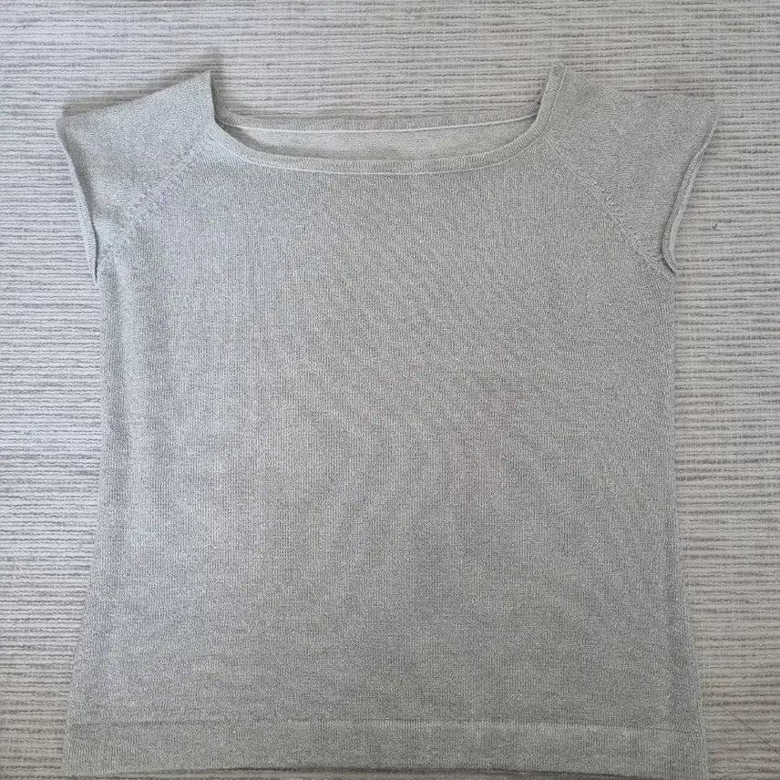 [BUNJANG] Silver Short Sleeve Knit Top / 실버 반팔 니트