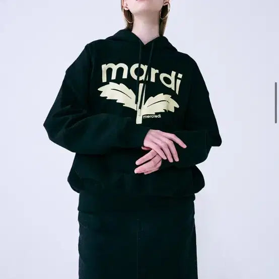 [BUNJANG] Mardi Mercredi Hoodie Black / 마르디 메크르디 후드티
