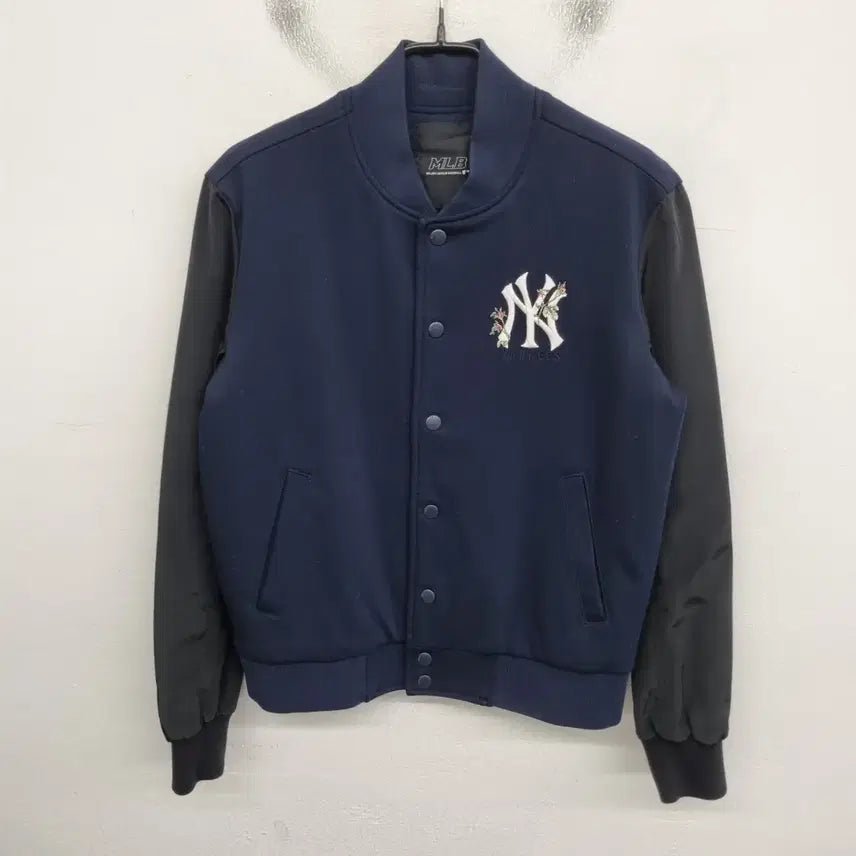 [BUNJANG] MLB New York Yankees Varsity Jacket (Size XS) / [85/XS] MLB 엠엘비 뉴욕양키즈 바시티 자켓
