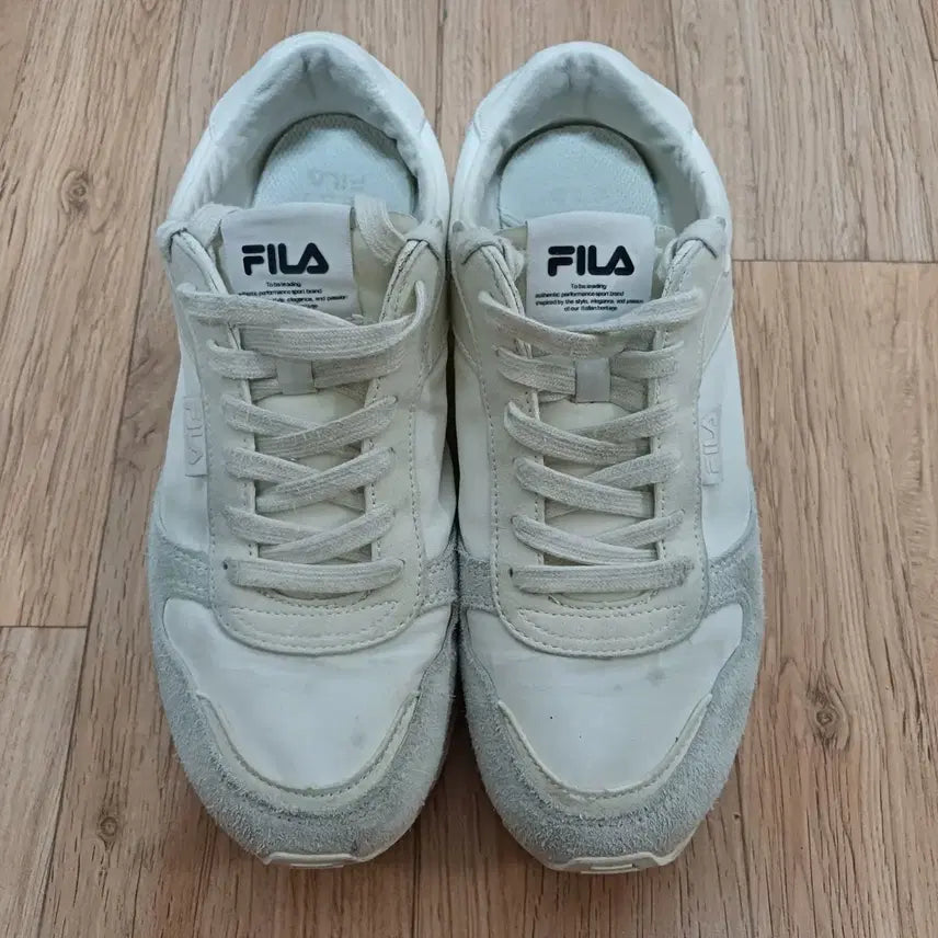 [BUNJANG] Fila Sneakers (250mm) / 휠라 250